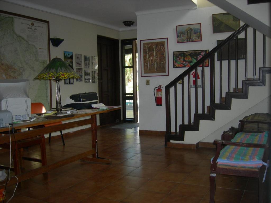 Hostal Los Aventureros Santa Cruz de La Sierra Exterior foto