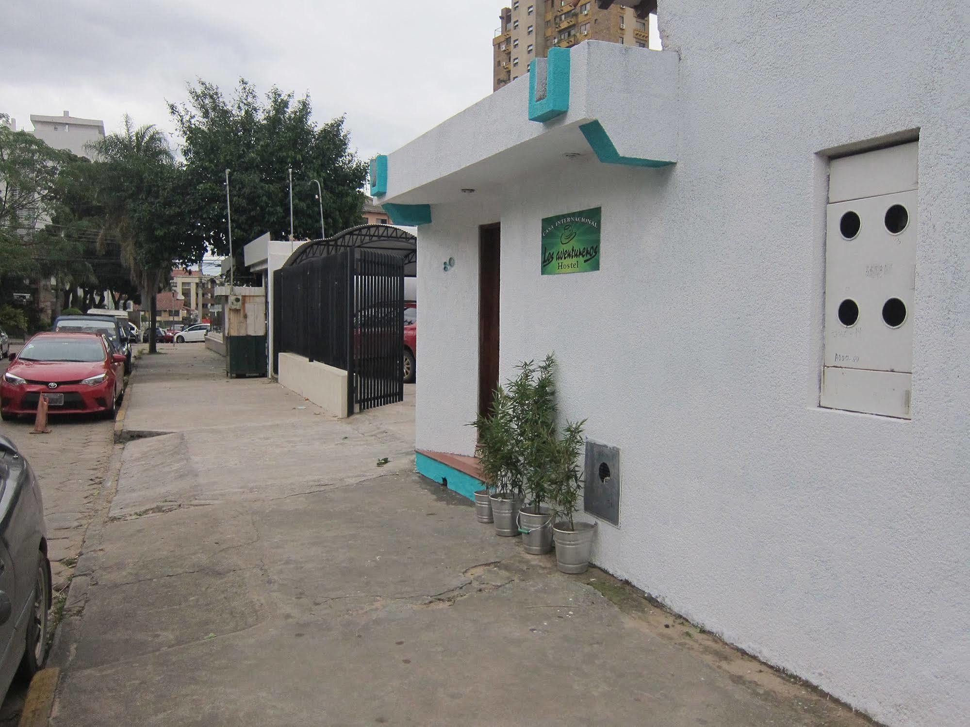 Hostal Los Aventureros Santa Cruz de La Sierra Exterior foto
